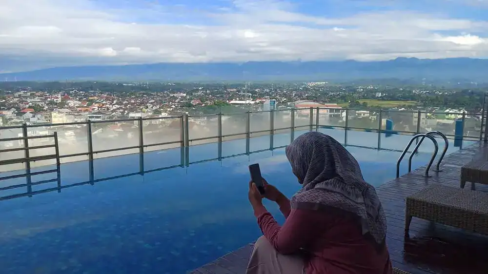 fasilitas hotel yang menyenangkan
